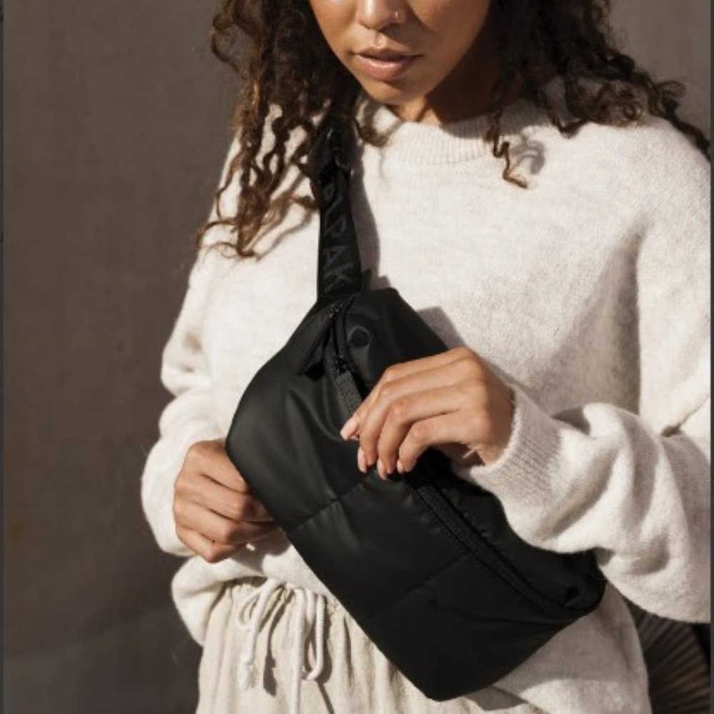 Black Calpak Luka bag